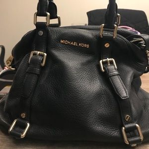 Black Micheal Kors bag